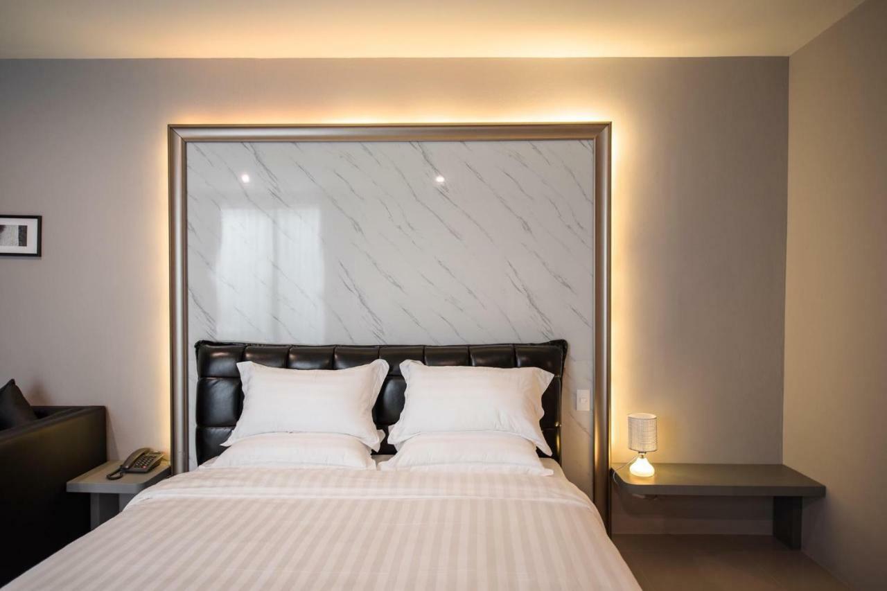 The Valen Resort Bangkok Ngoại thất bức ảnh