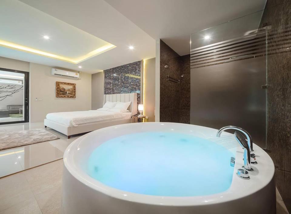 The Valen Resort Bangkok Ngoại thất bức ảnh